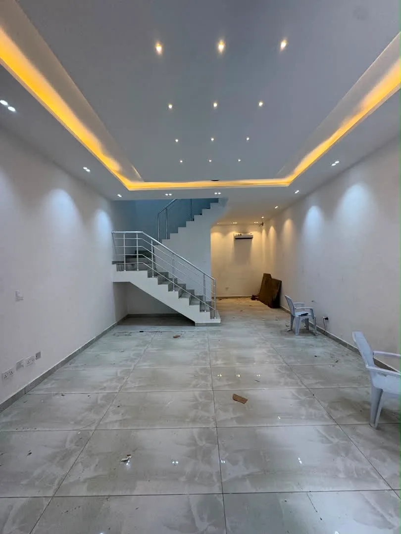 4 Bedroom Terrace with BQ for Sale in Victoria Island Lagos -#700 Million 