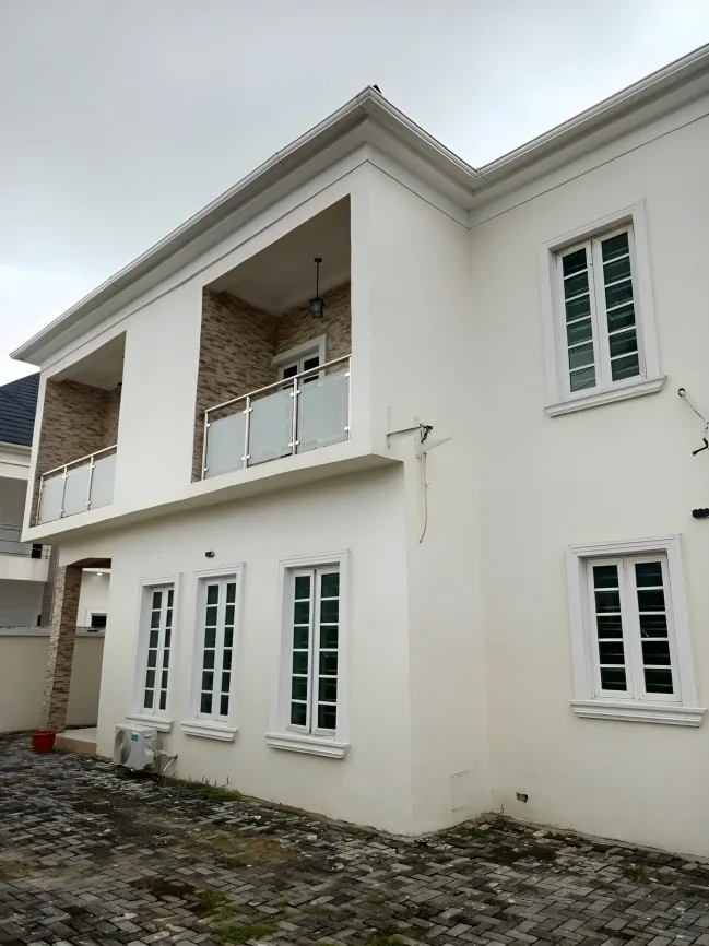 3 Bedroom Terrace Duplex, Ajah